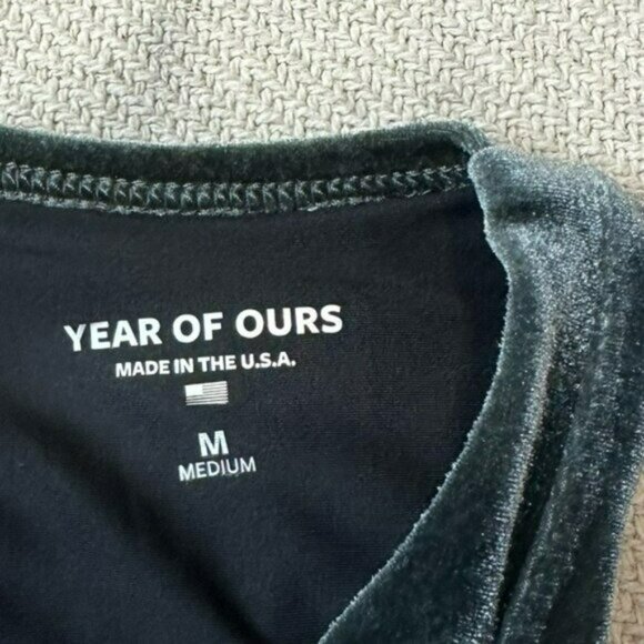 Year of Ours Velour Sports Bra Crop Top Size Medium - Picture 4 of 10